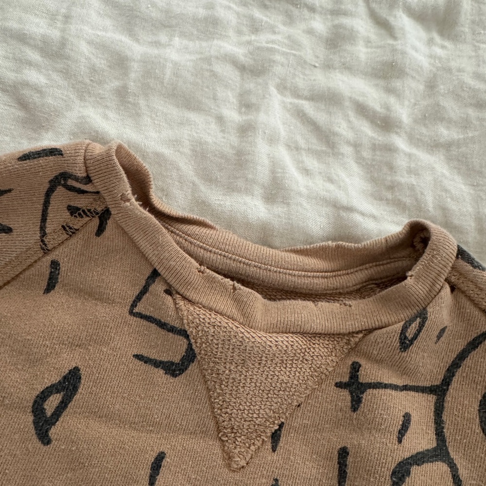 nununu Sweatshirt Sweatpants Set Size 2-3 Years Old - Picture 3 of 7